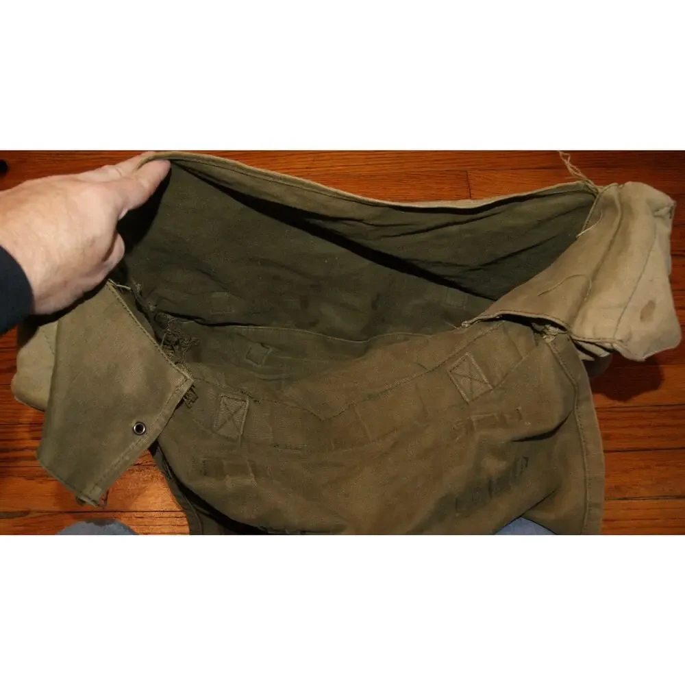 Original Desert Storm / OIF Iraq Bringback - Iraqi Unit Marked P58 Field Bag
